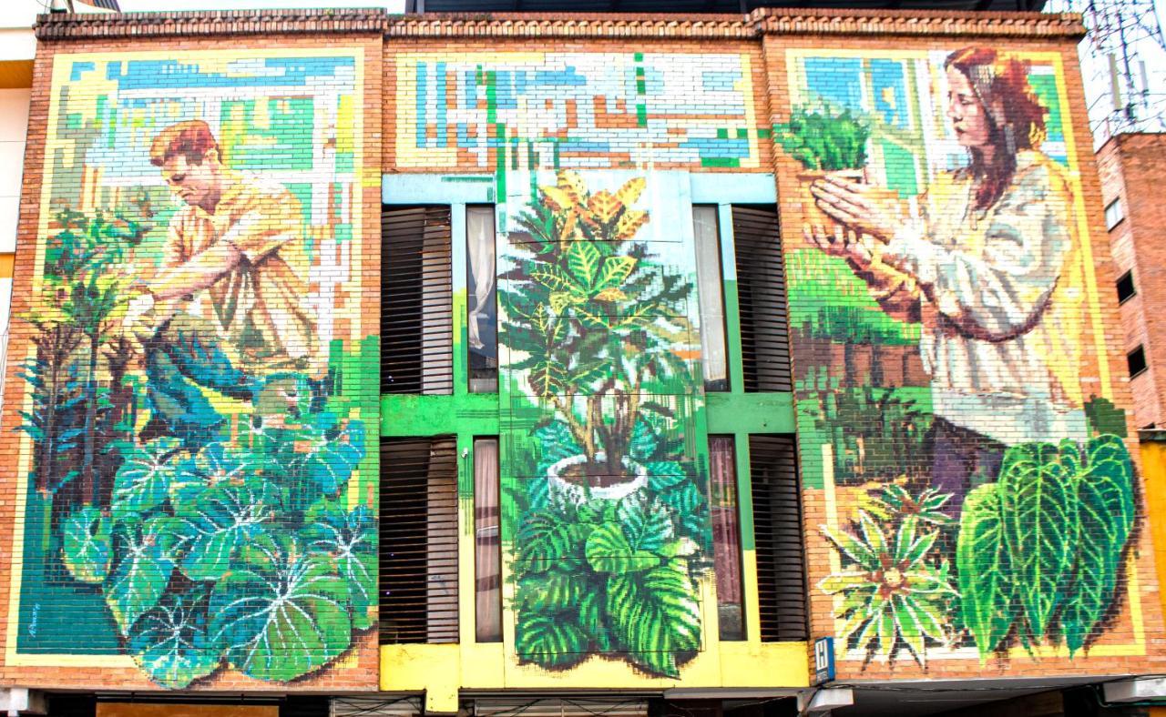Hotel Natural Medellin Exterior photo
