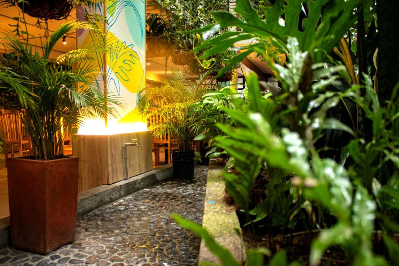 Hotel Natural Medellin Exterior photo